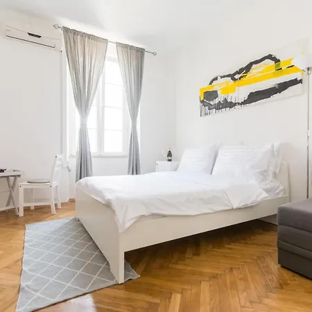 Eden Old Town - Triple With Private Bathroom * Dubrovnik